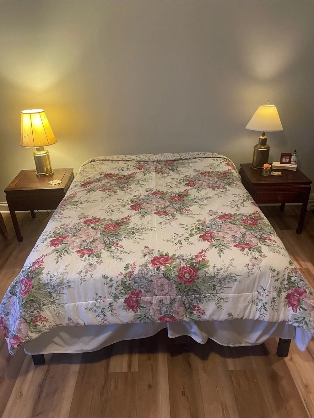 Vintage cottagecore Floral reversible comforter Bedspread shabby chic botanical